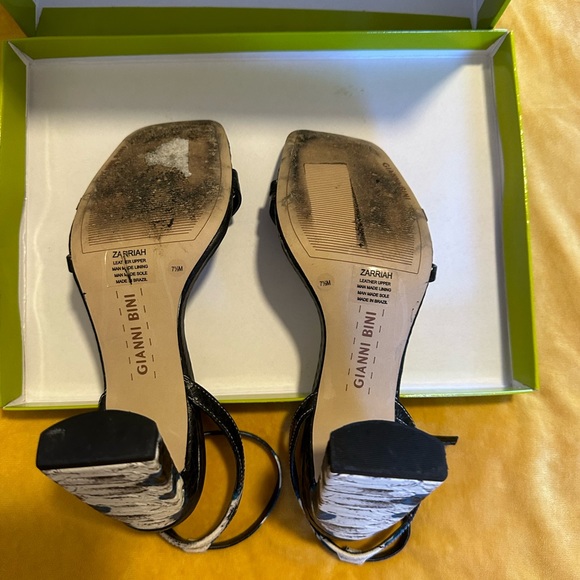 GIANNI BINI SNAKE SKIN HEELS - Picture 2 of 6